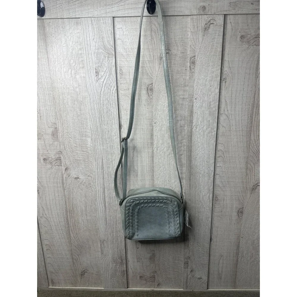 Maurices Light Blue Faux Leather Crossbody Handbag Purse Woven Detail Adj Strap - Picture 3 of 6